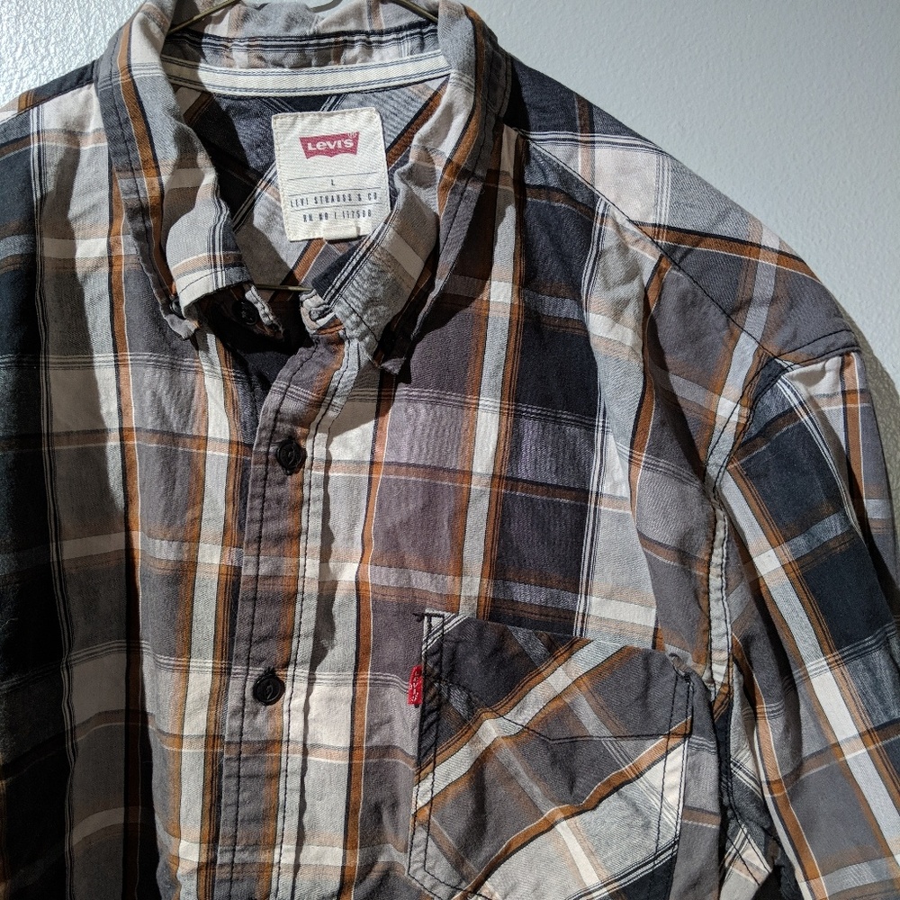 👨Levi's Button Down